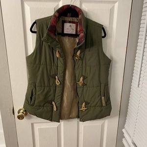 Legendary Whitetails Women's Quilted Puffer Vest Size Med